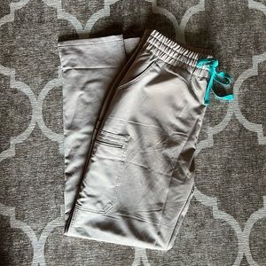 Figs high waisted Yola skinny scrub pants